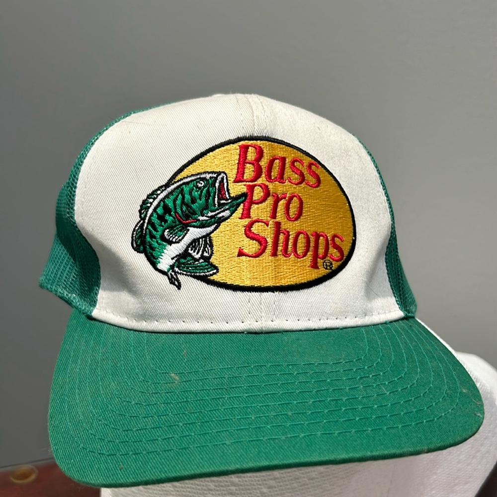 Bass Pro Shops Hat Logo Mesh Fishing Hunting Trucker Cap Snapback Green & White